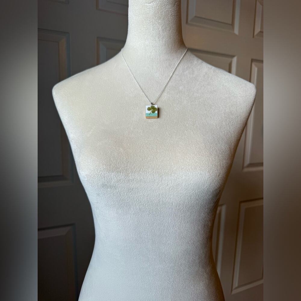 Hand-Crafted Real 4 Four Leaf Clover Scrabble Tile Pendant w/ Silver Chain - Picture 5 of 7